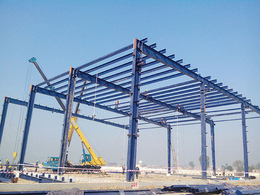 Fabrication sur mesure d'étagères métalliques de grande taille
