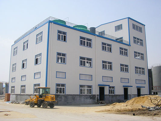 Atelier de construction en acier léger pour la production industrielle