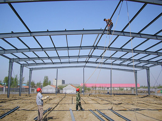 Fabrication d'ouvrages de construction préfabriqués en acier Poids léger